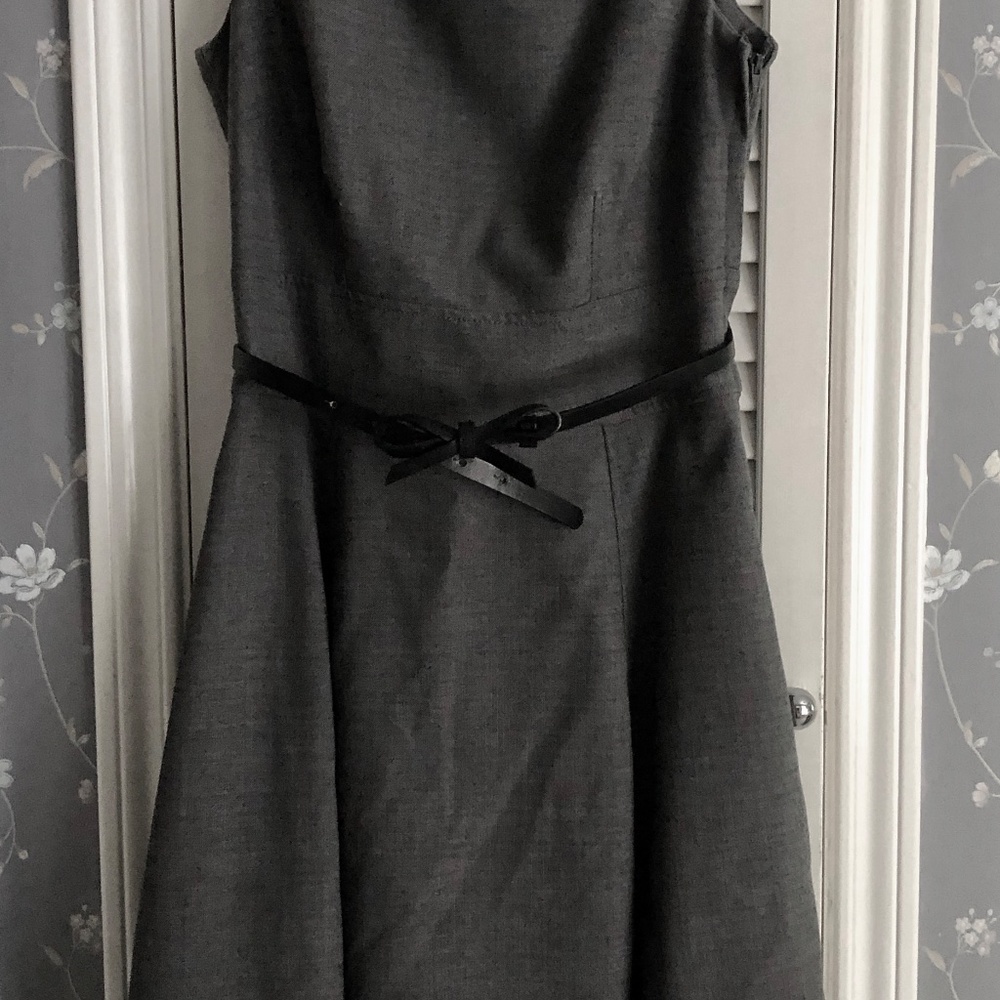 H&M Size 4 Gray Belted Sleeveless A Line Career Dress, Side Zipper, Lined